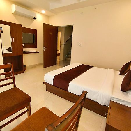 Hotel Veer Palace Near Udaipole Udaipur Buitenkant foto