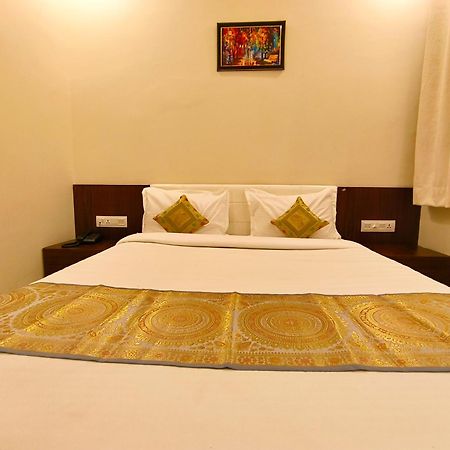 Hotel Veer Palace Near Udaipole Udaipur Buitenkant foto