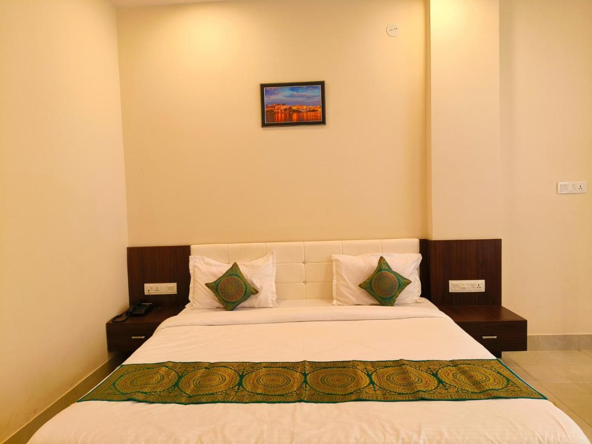 Hotel Veer Palace Near Udaipole Udaipur Buitenkant foto