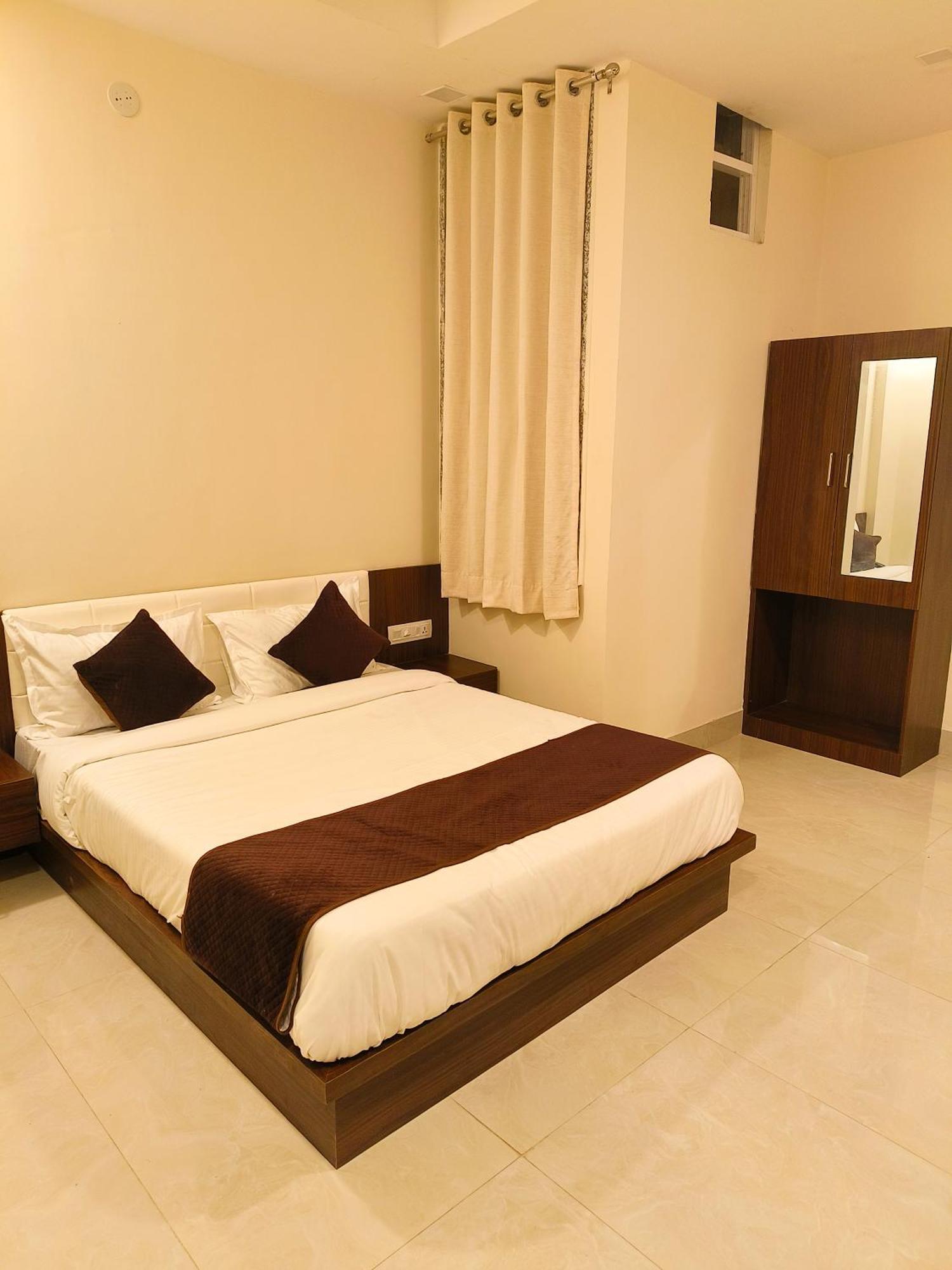 Hotel Veer Palace Near Udaipole Udaipur Buitenkant foto